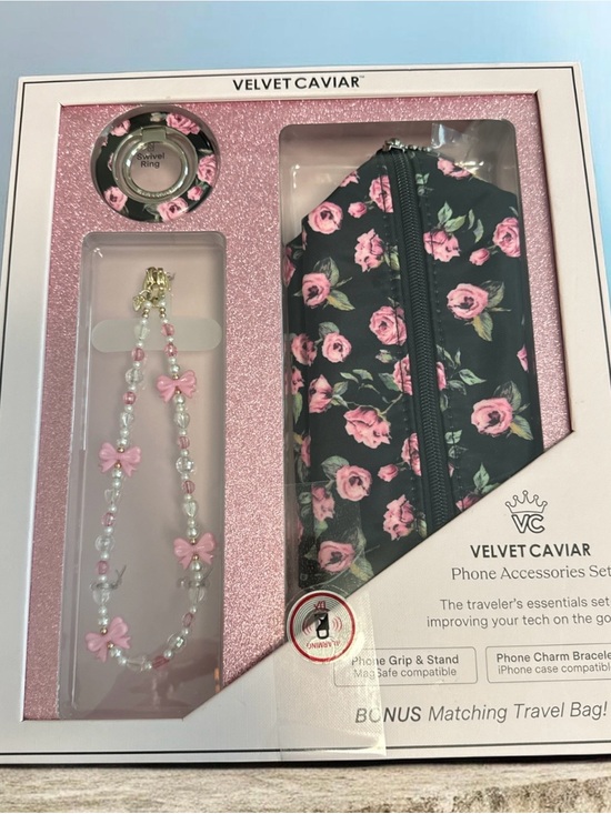 Velvet Caviar Accessories - Velvet Caviar Black & Pink Floral Phone Accessories Set